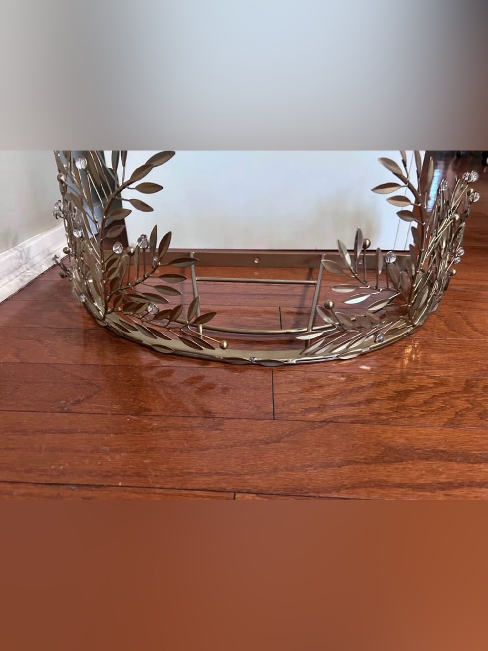 Pottery barn Kids Monique Lhuillier Gold Vine Cornice MISSING VINE